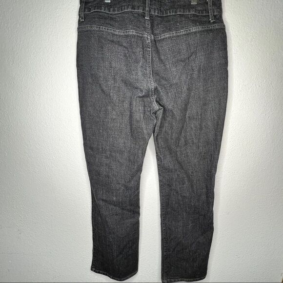 Halston Stretch Jeans‎ - Picture 3 of 7
